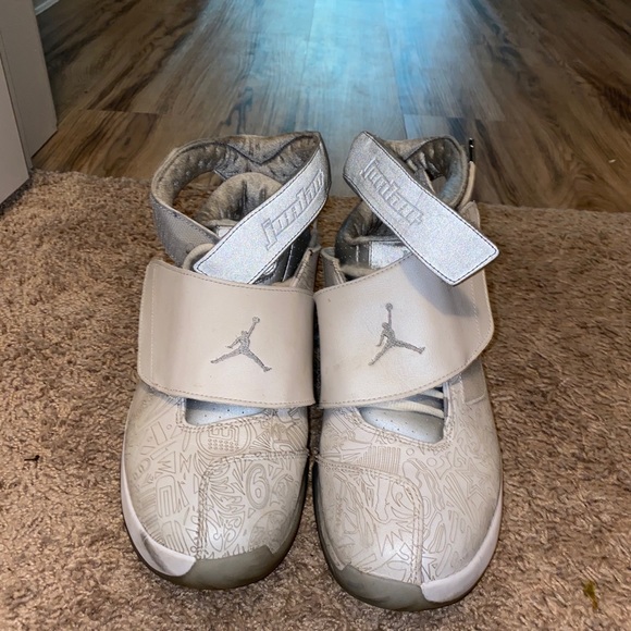 Jordan 20 Laser - Picture 2 of 2